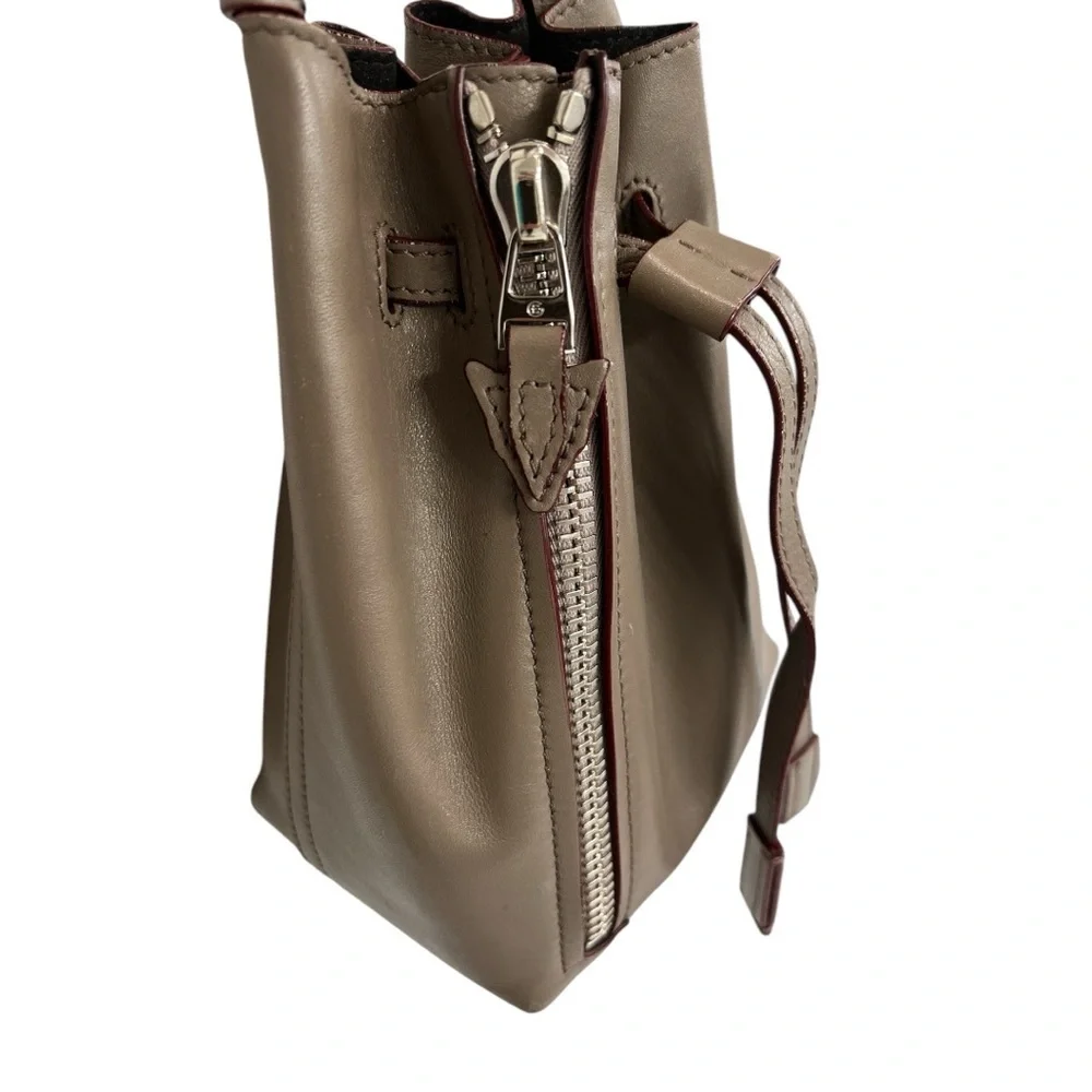 ELENA GHISELLINI Leo Bucket Bag, Light Biege